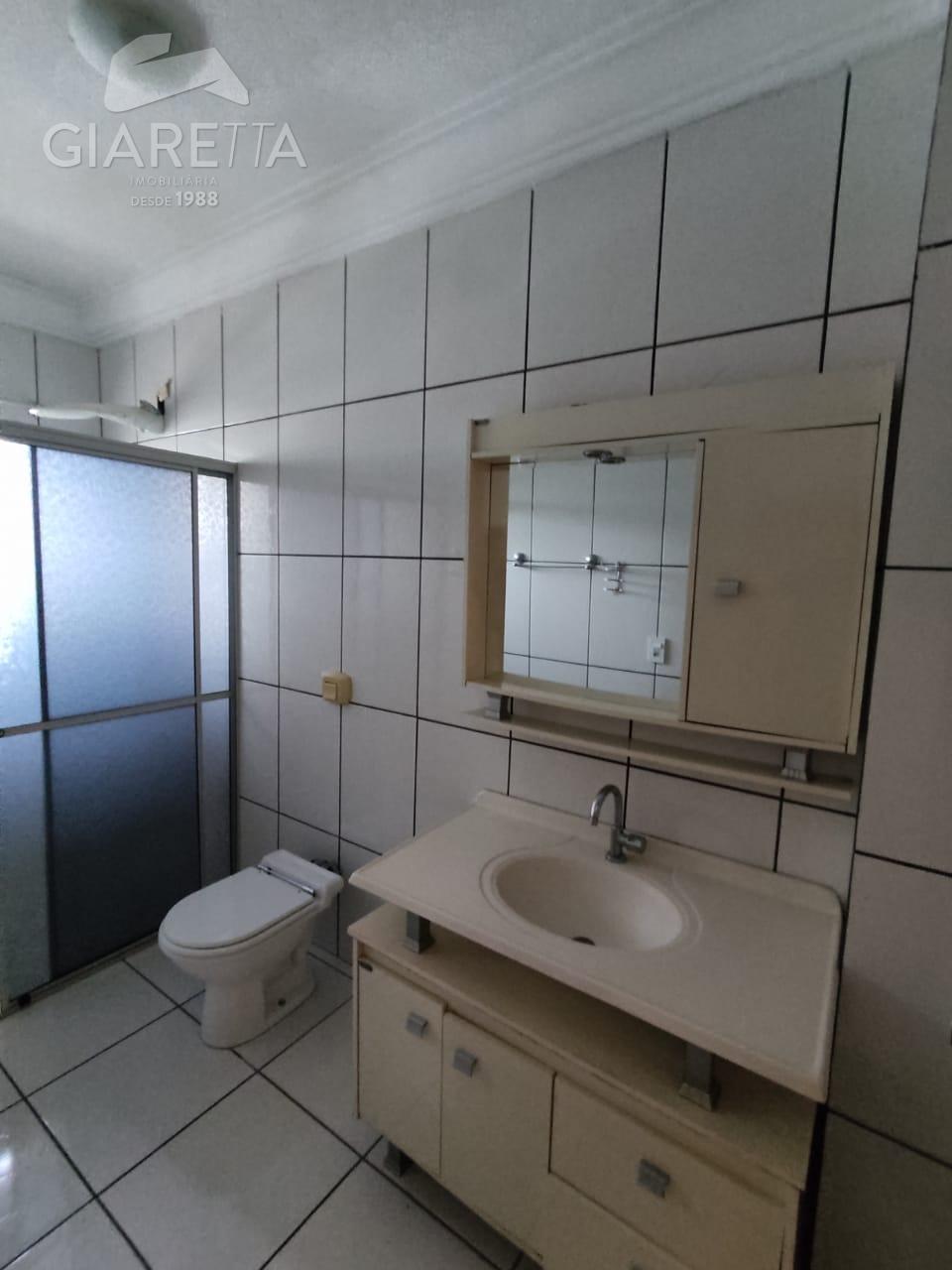 Apartamento para alugar com 2 quartos, 120m² - Foto 18