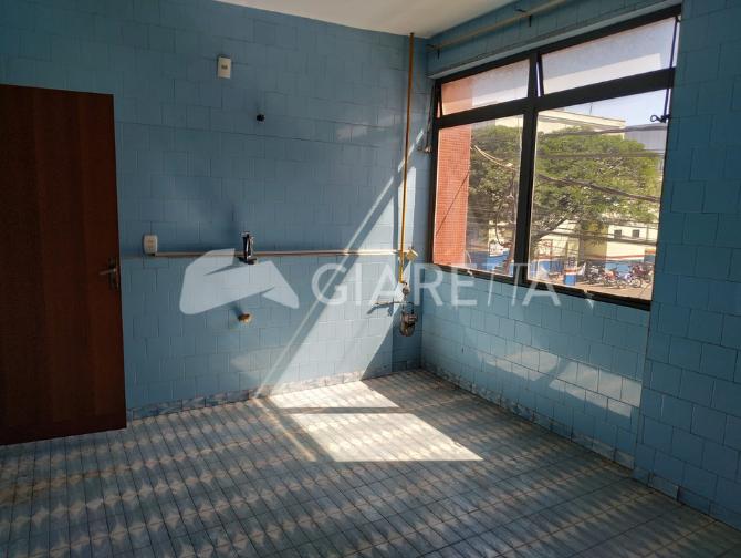 Apartamento para alugar com 3 quartos, 138m² - Foto 13