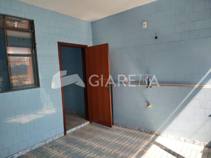 Apartamento para alugar com 3 quartos, 138m² - Foto 14