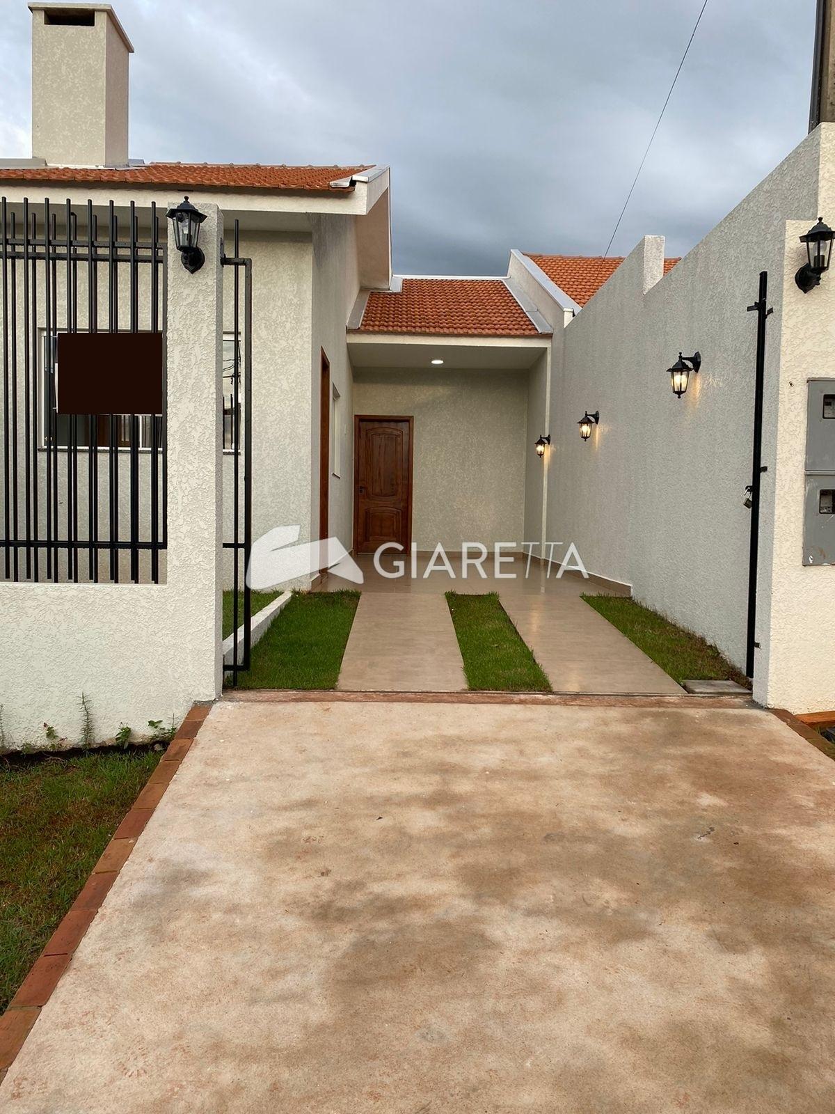 Casa à venda com 2 quartos, 106m² - Foto 2