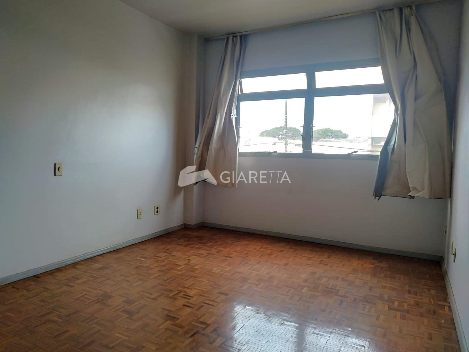 Apartamento para alugar com 4 quartos, 80m² - Foto 4