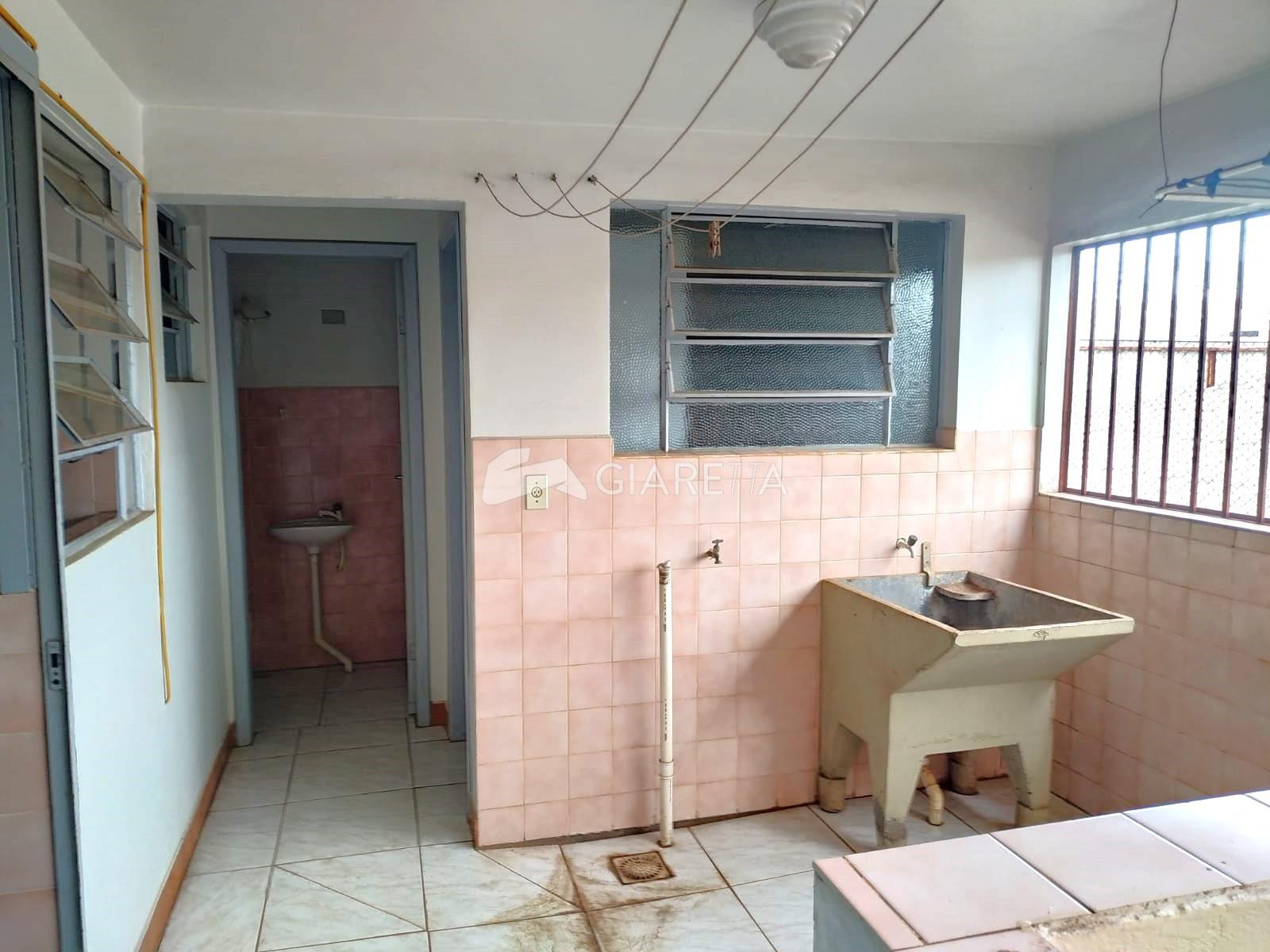 Apartamento para alugar com 4 quartos, 80m² - Foto 7