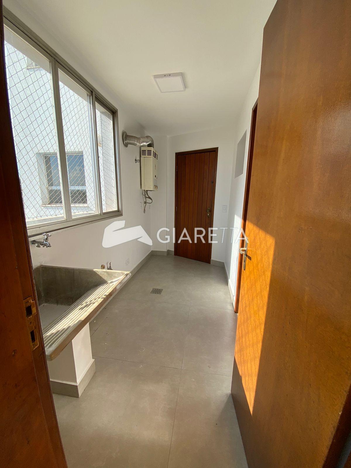 Apartamento para alugar com 2 quartos, 170m² - Foto 7