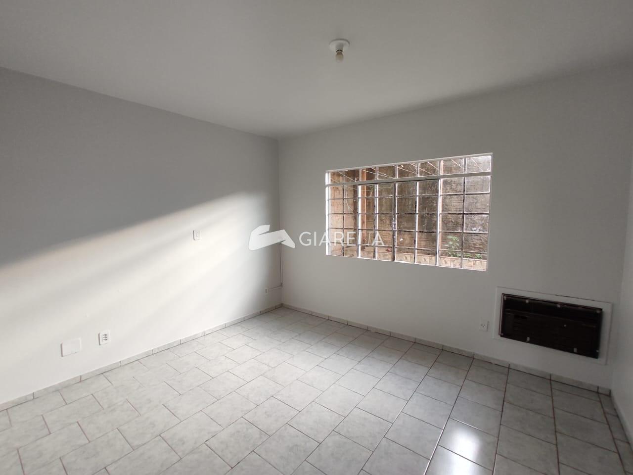 Casa para alugar com 2 quartos, 75m² - Foto 13