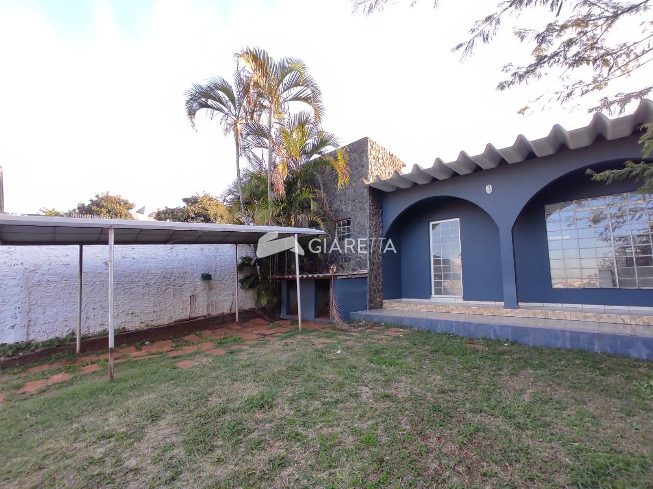 Casa para alugar com 2 quartos, 75m² - Foto 1