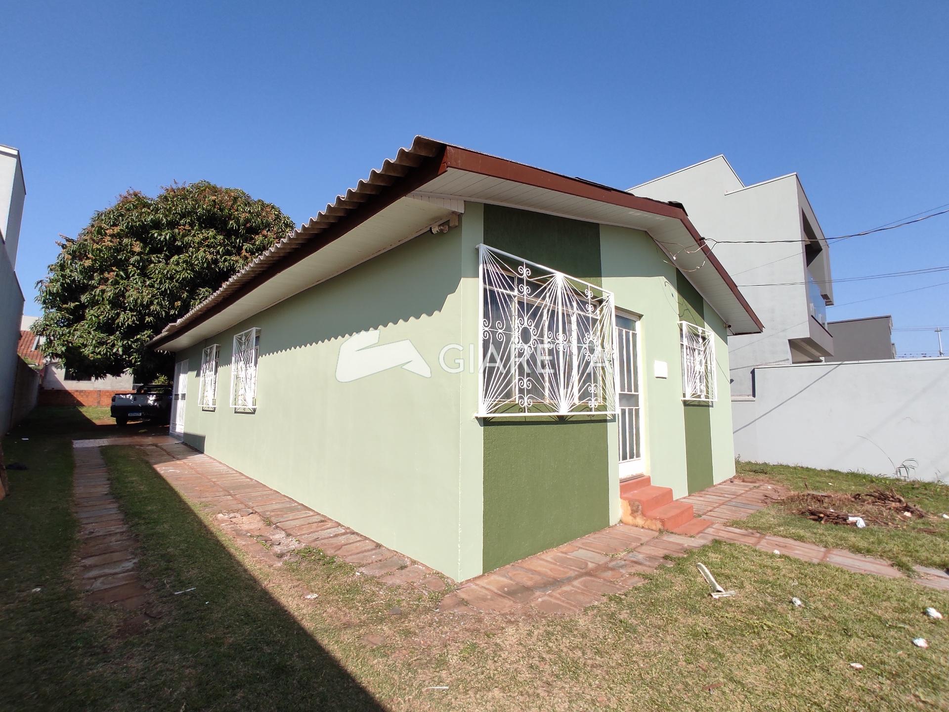 Casa para alugar com 3 quartos, 89m² - Foto 1