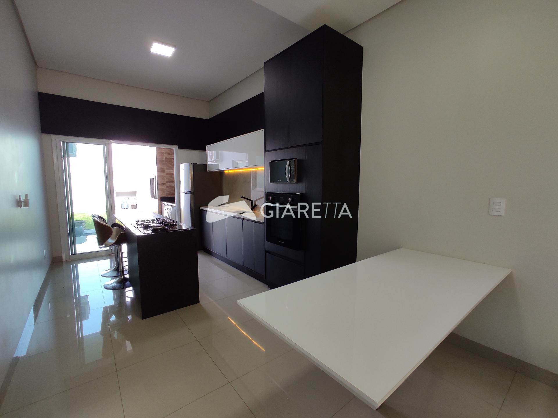 Casa à venda com 2 quartos, 105m² - Foto 7