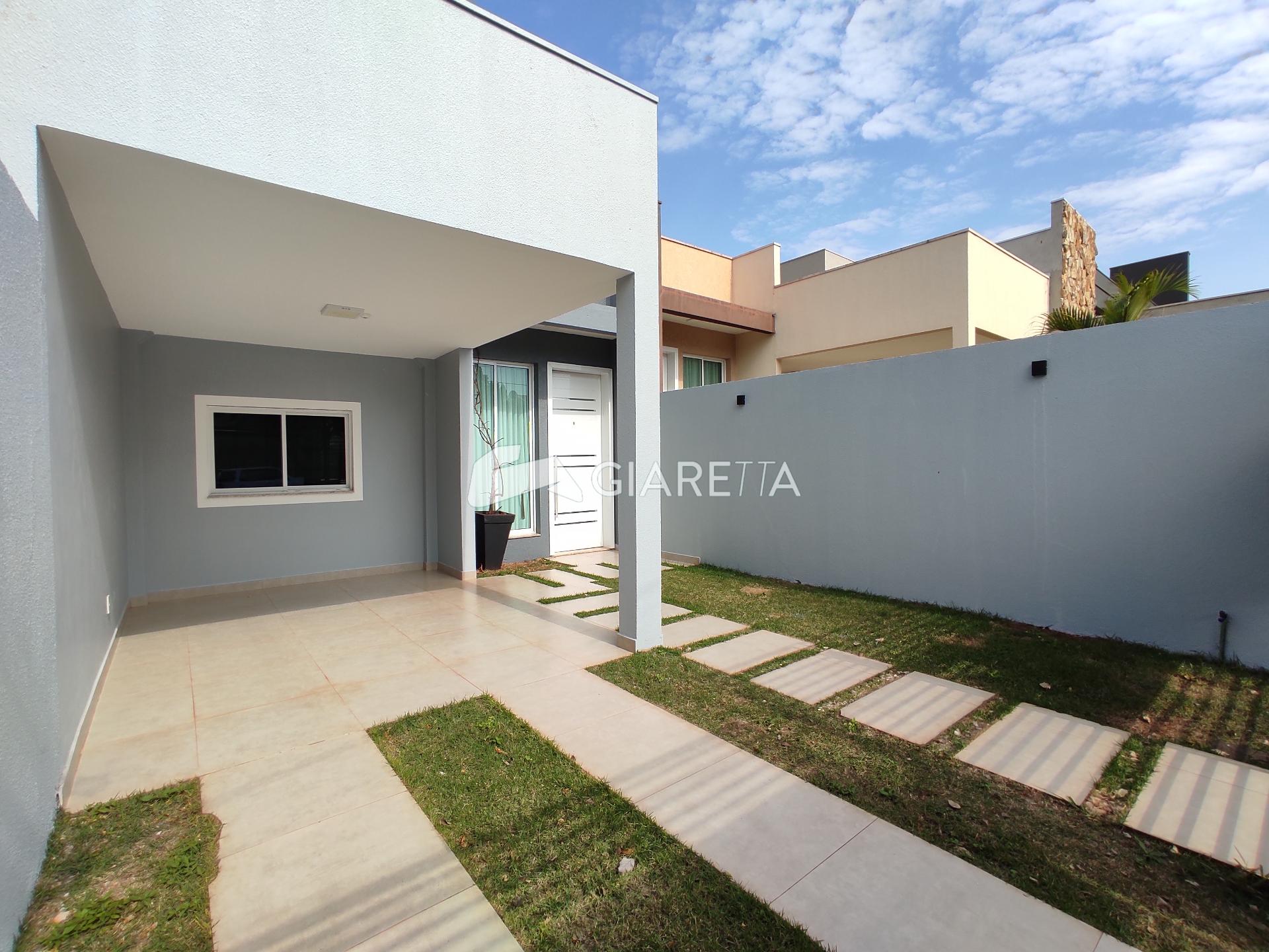 Casa à venda com 2 quartos, 105m² - Foto 1