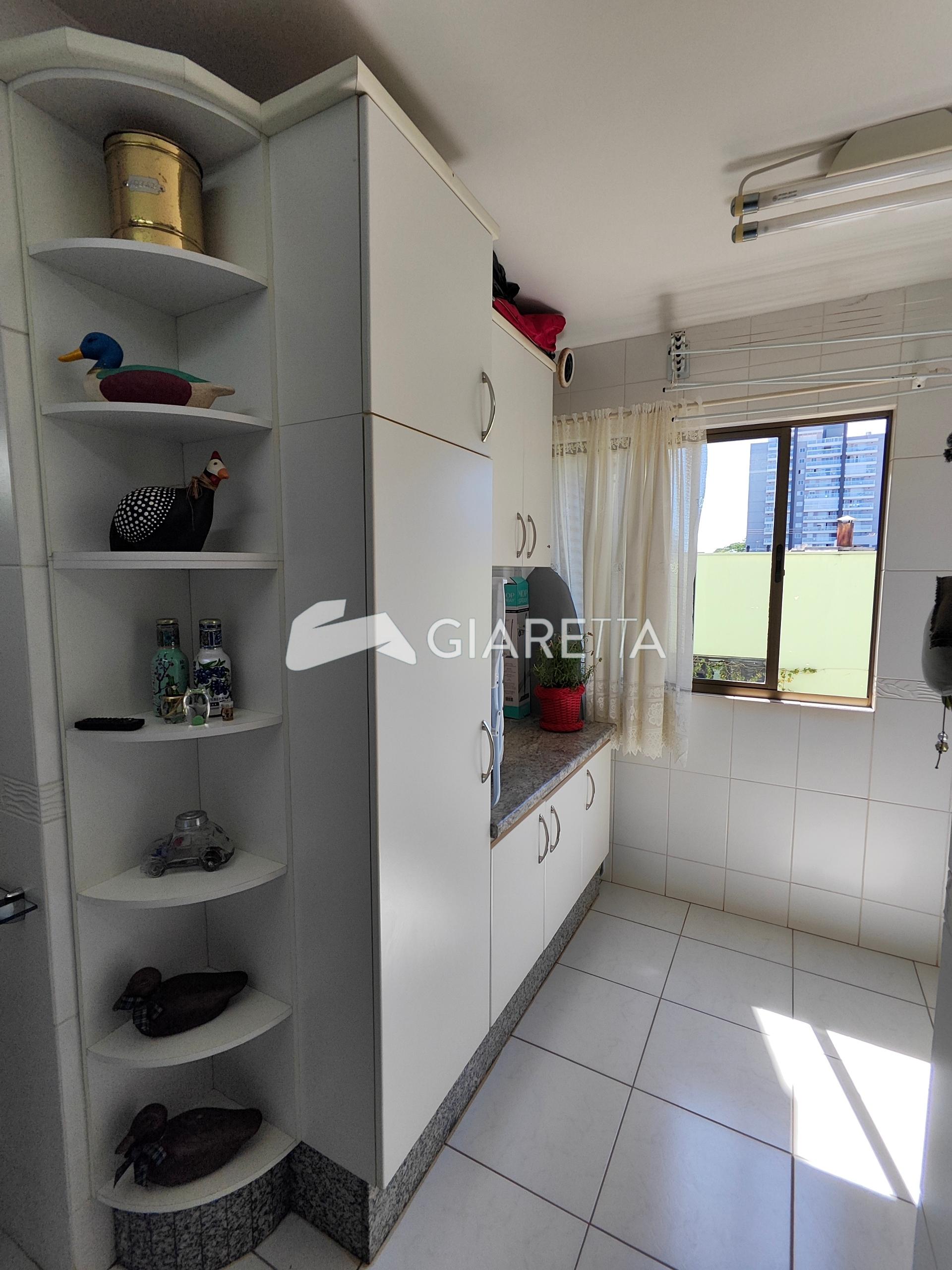 Apartamento para alugar com 2 quartos, 100m² - Foto 5