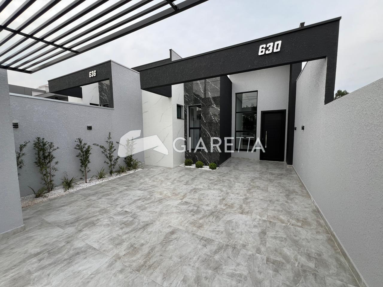 Casa à venda com 2 quartos, 100m² - Foto 1