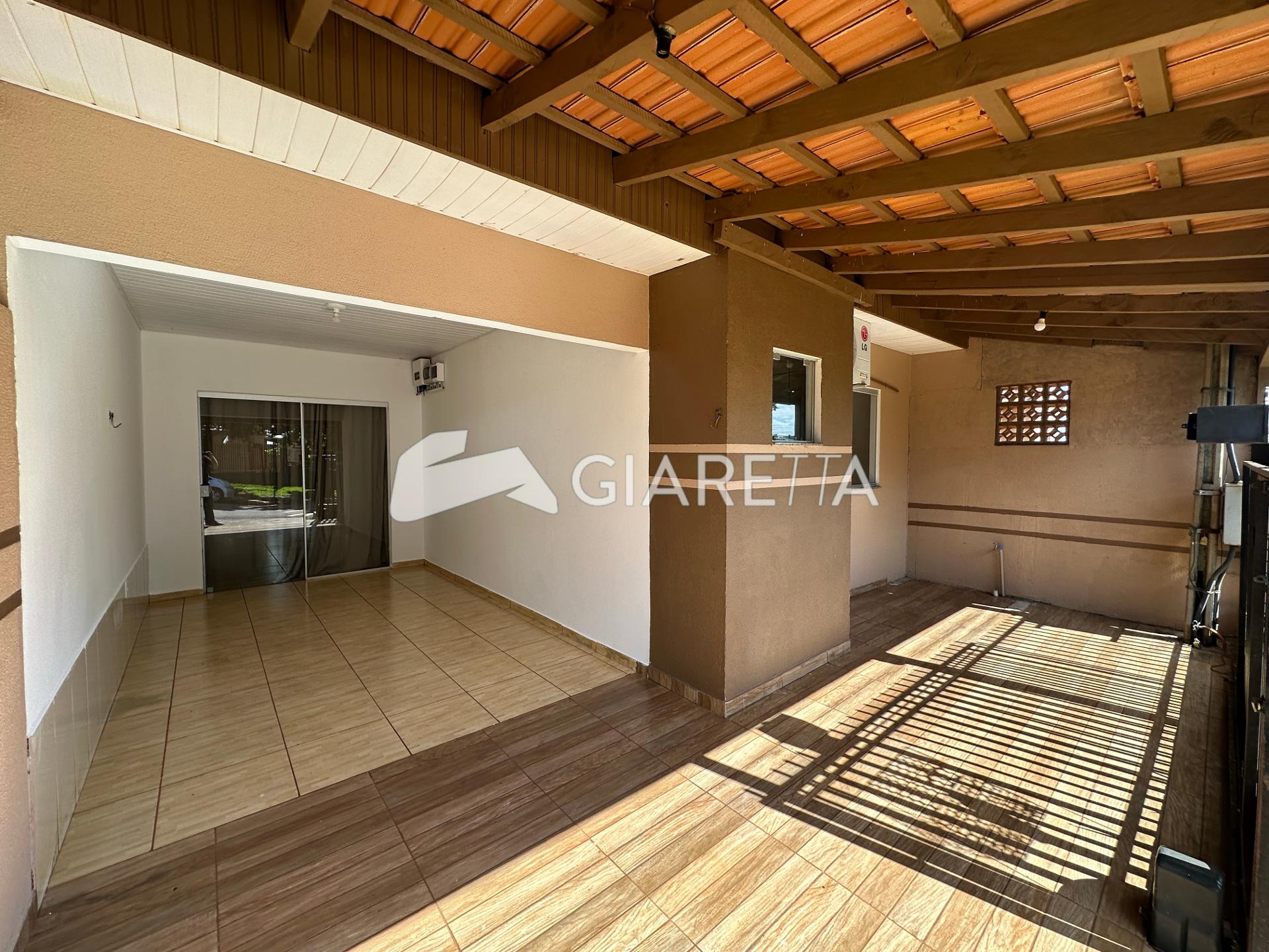 Casa para alugar com 2 quartos, 85m² - Foto 1