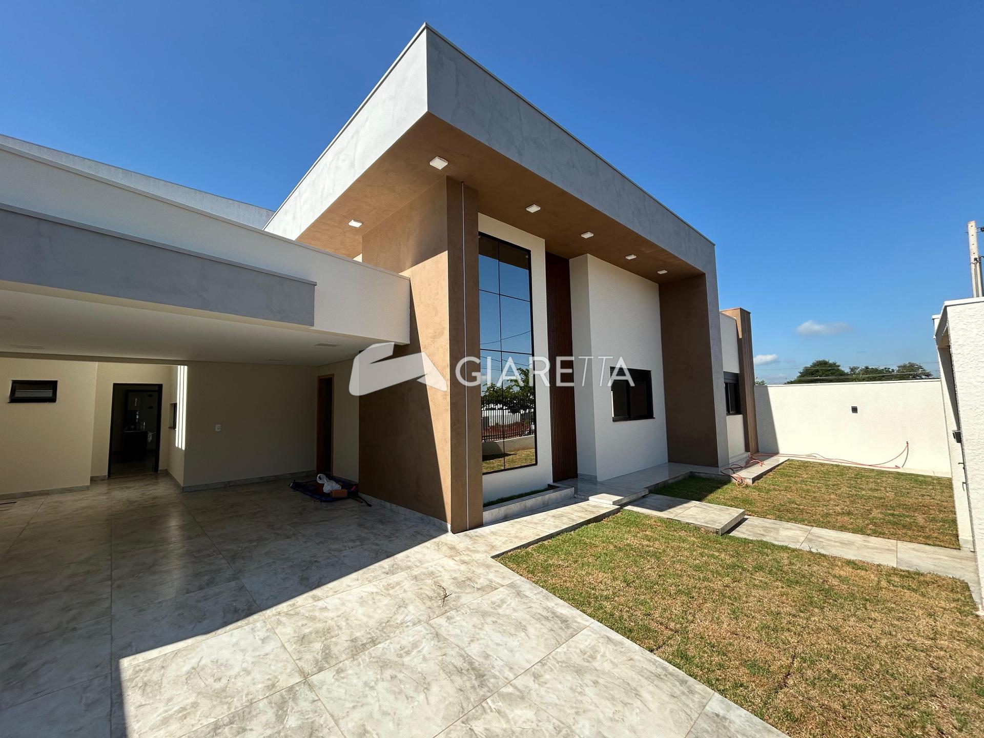 Casa à venda com 2 quartos, 185m² - Foto 1