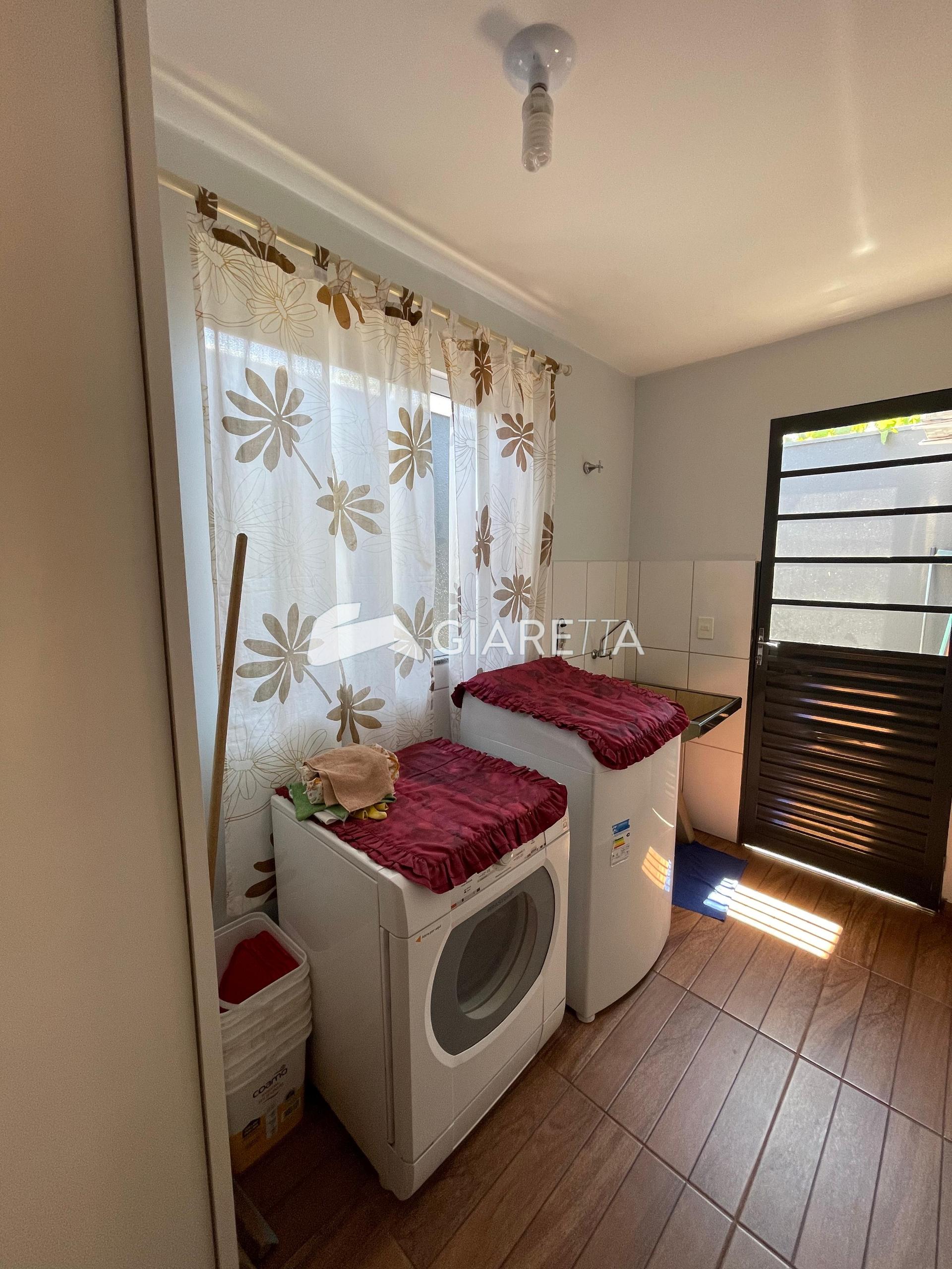 Sobrado à venda com 2 quartos, 180m² - Foto 17