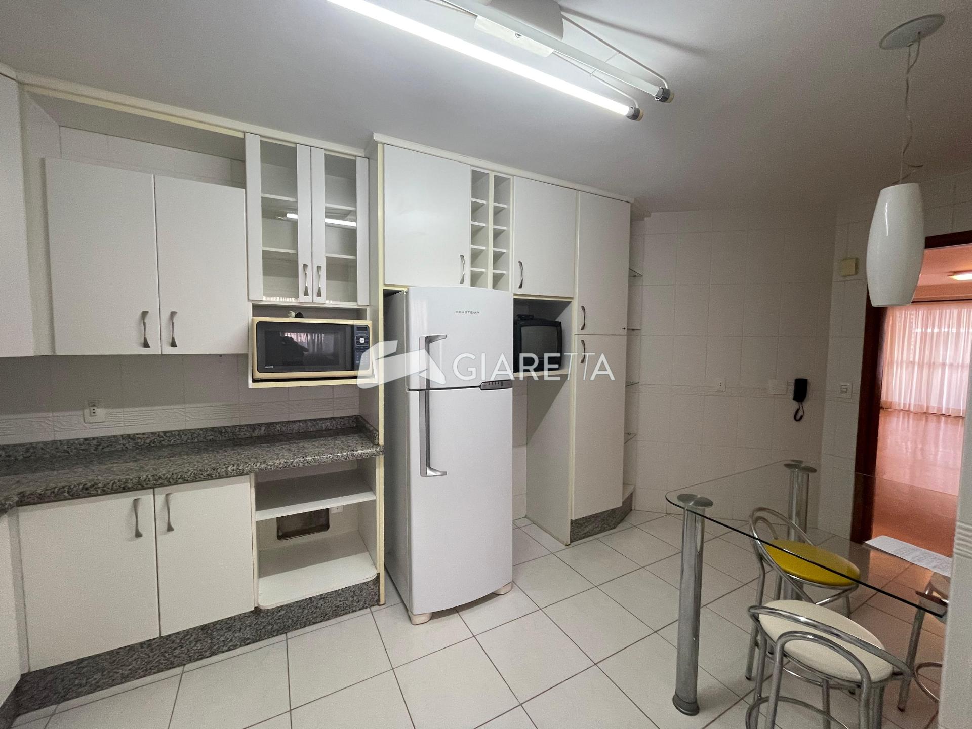 Apartamento para alugar com 2 quartos, 100m² - Foto 8