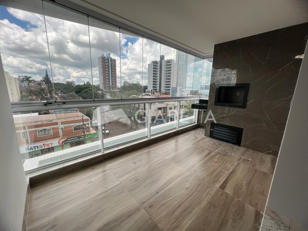 Apartamento para alugar com 2 quartos, 110m² - Foto 11