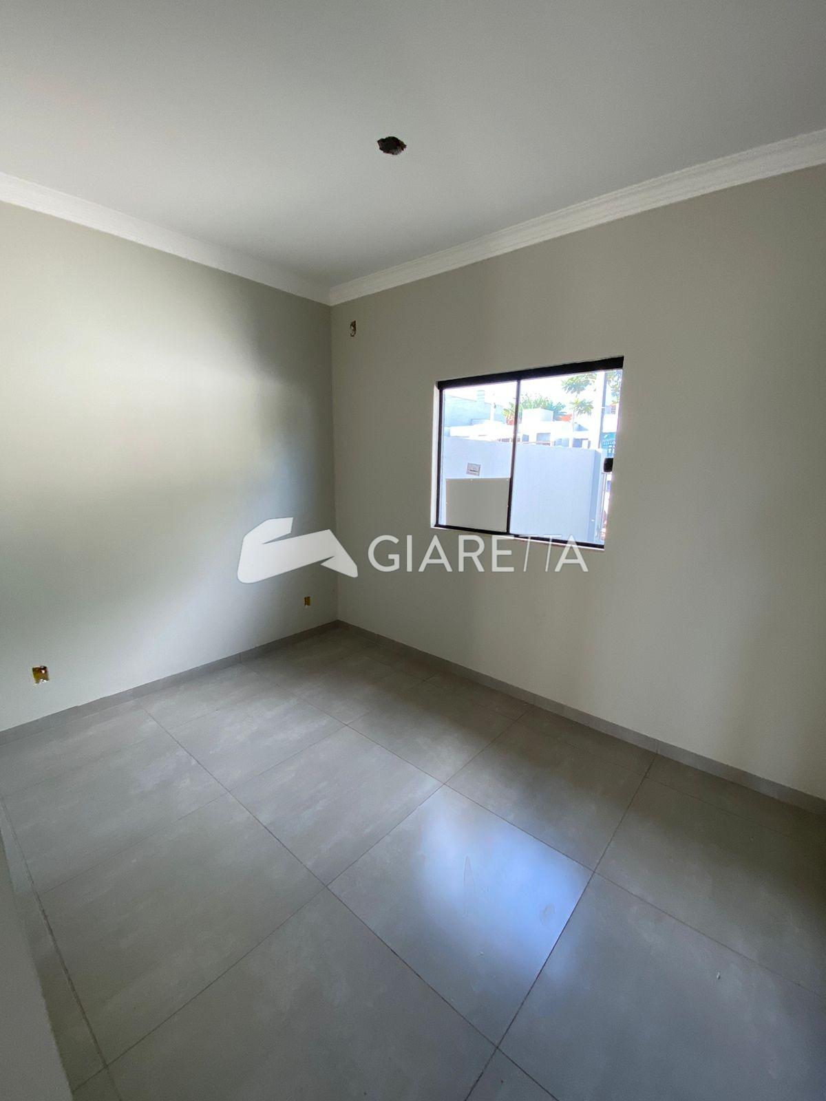 Casa à venda com 2 quartos, 48m² - Foto 4