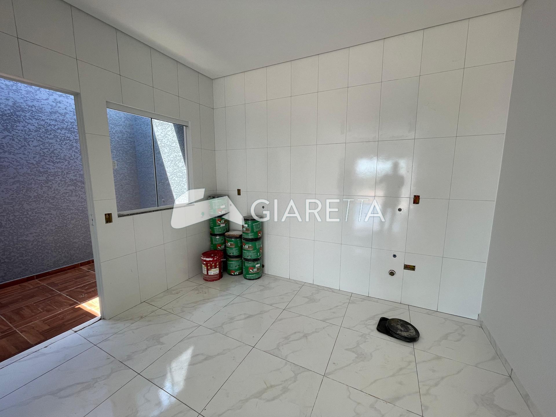 Casa à venda com 2 quartos, 50m² - Foto 4