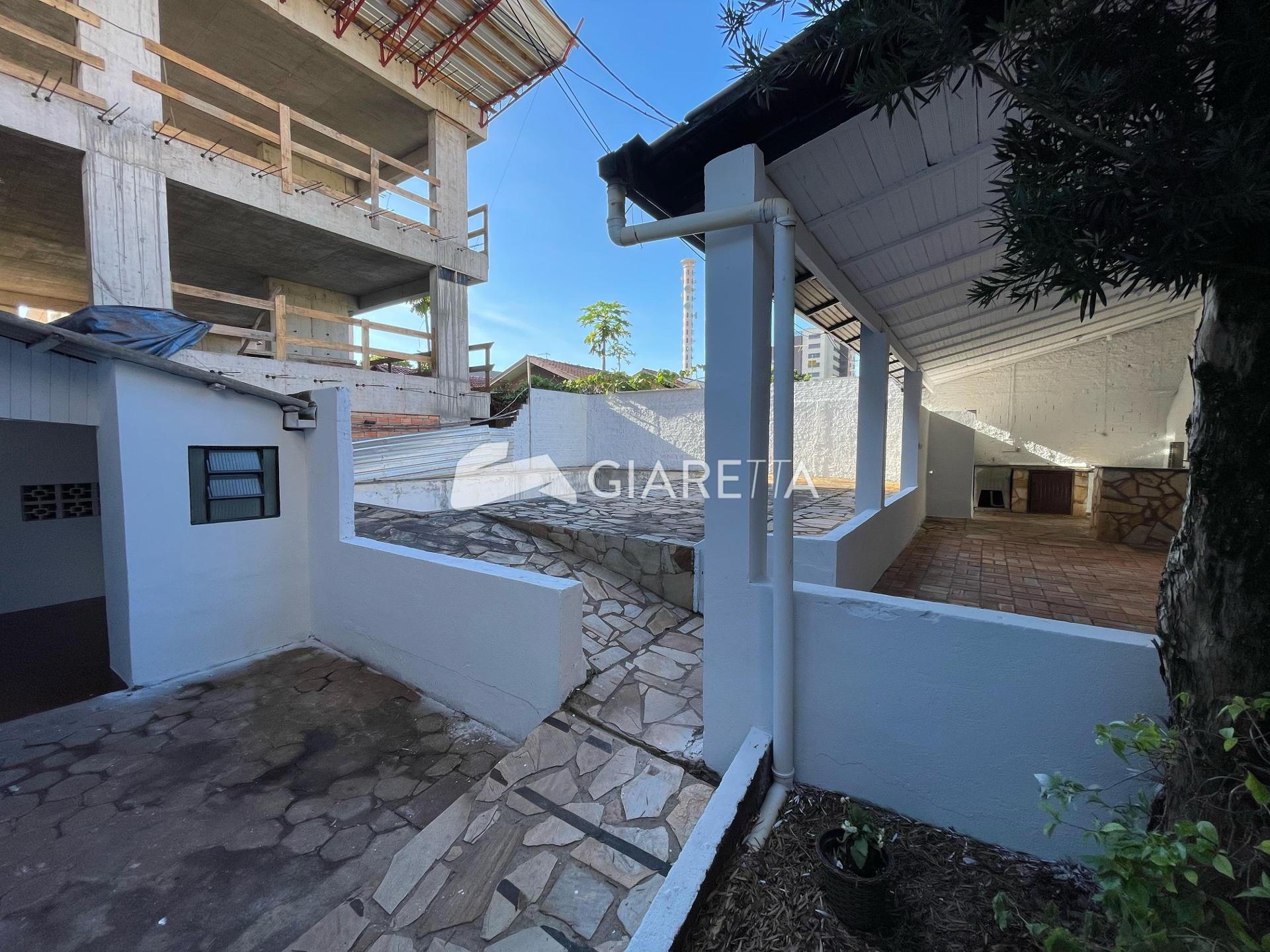 Casa para alugar com 3 quartos, 267m² - Foto 35