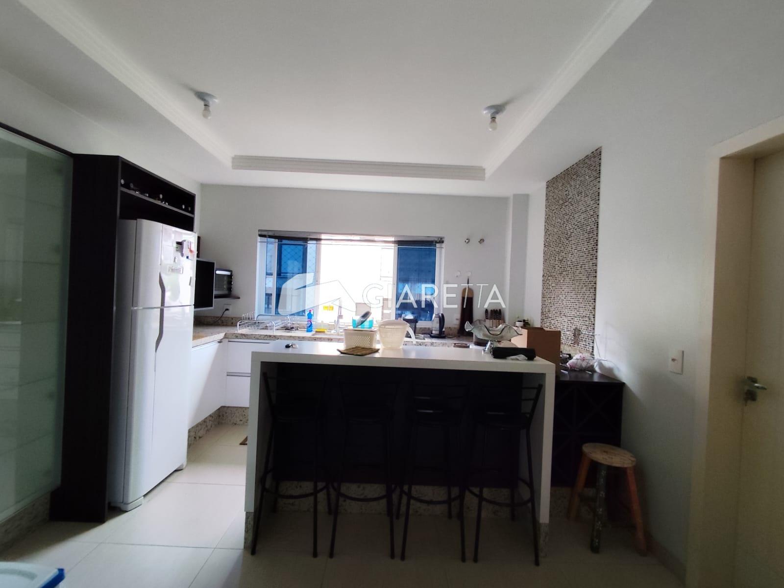 Apartamento para alugar com 2 quartos, 134m² - Foto 6