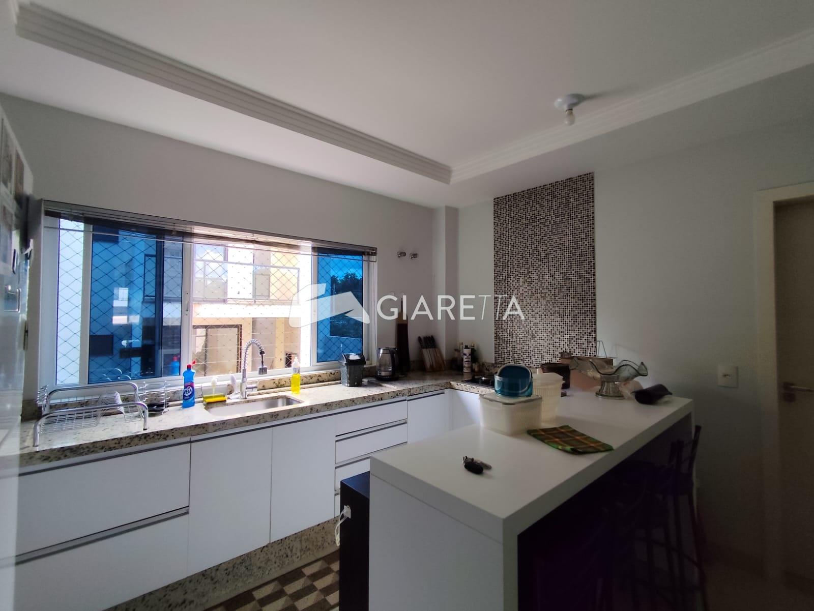 Apartamento para alugar com 2 quartos, 134m² - Foto 4