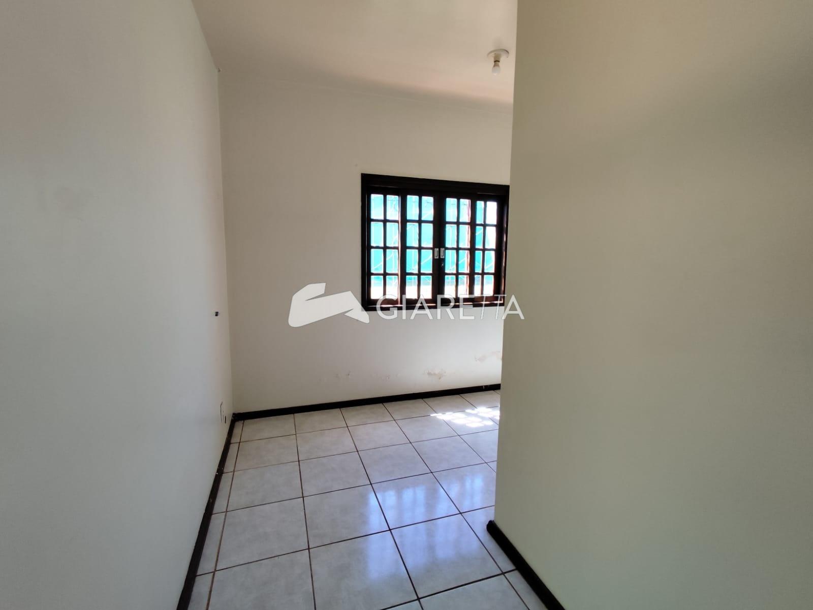 Casa para alugar com 2 quartos, 180m² - Foto 6