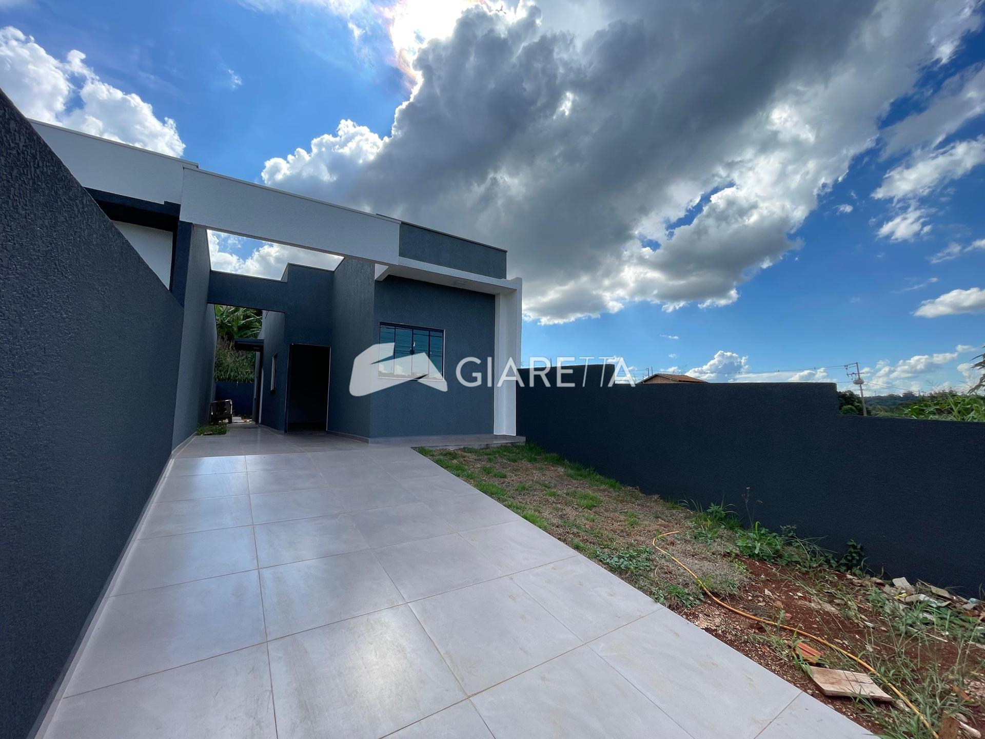 Casa à venda com 2 quartos, 55m² - Foto 2