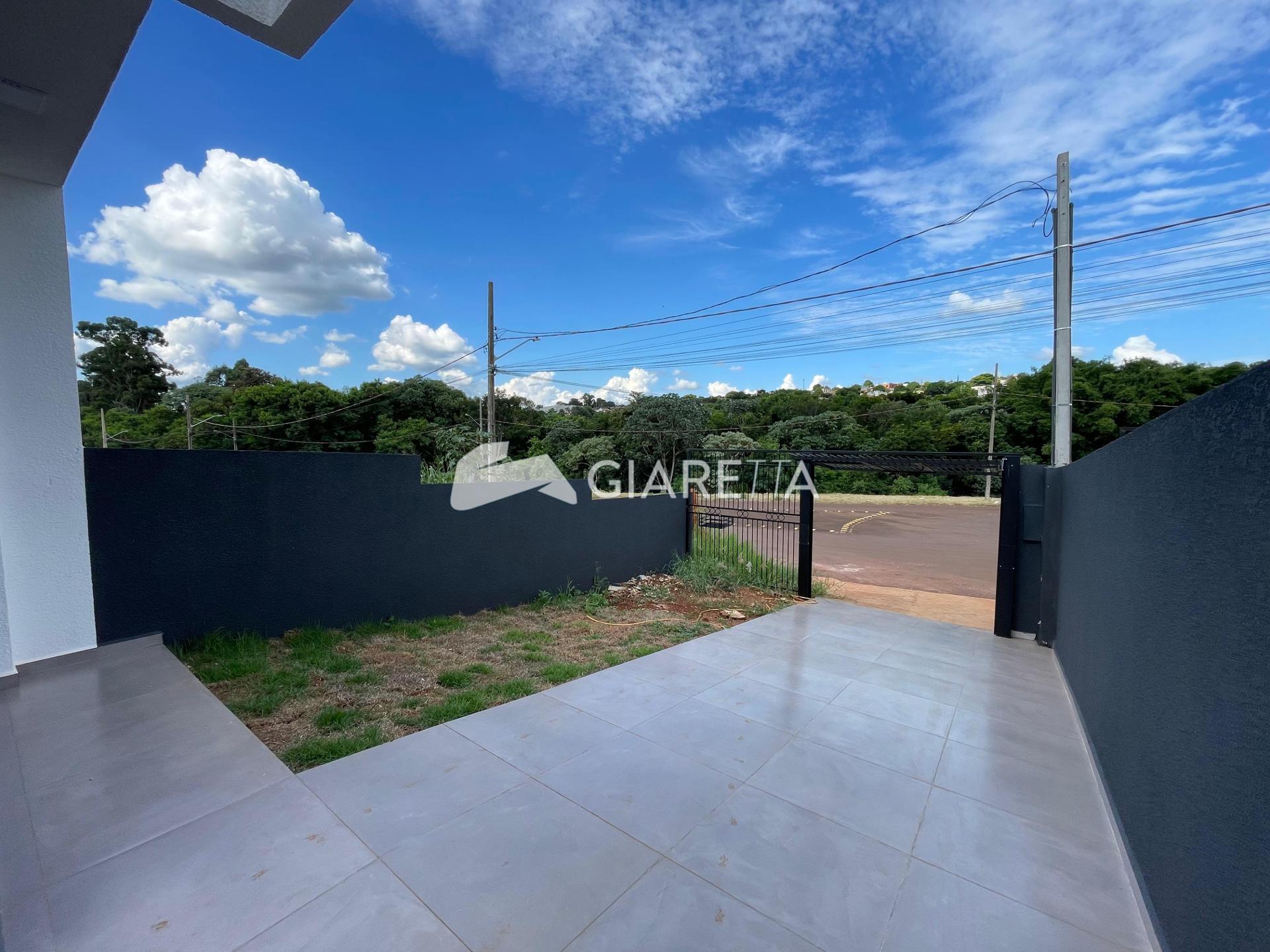 Casa à venda com 2 quartos, 55m² - Foto 3
