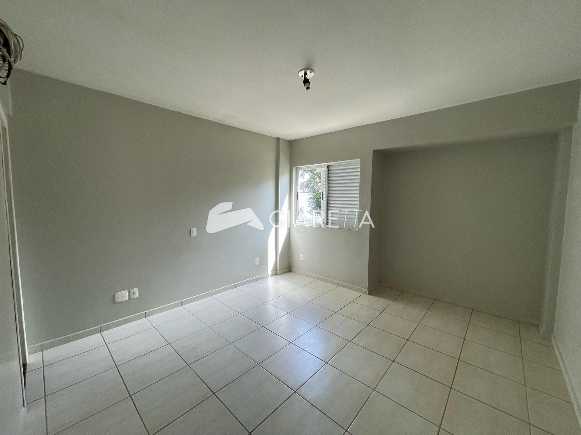 Apartamento para alugar com 2 quartos, 96m² - Foto 7