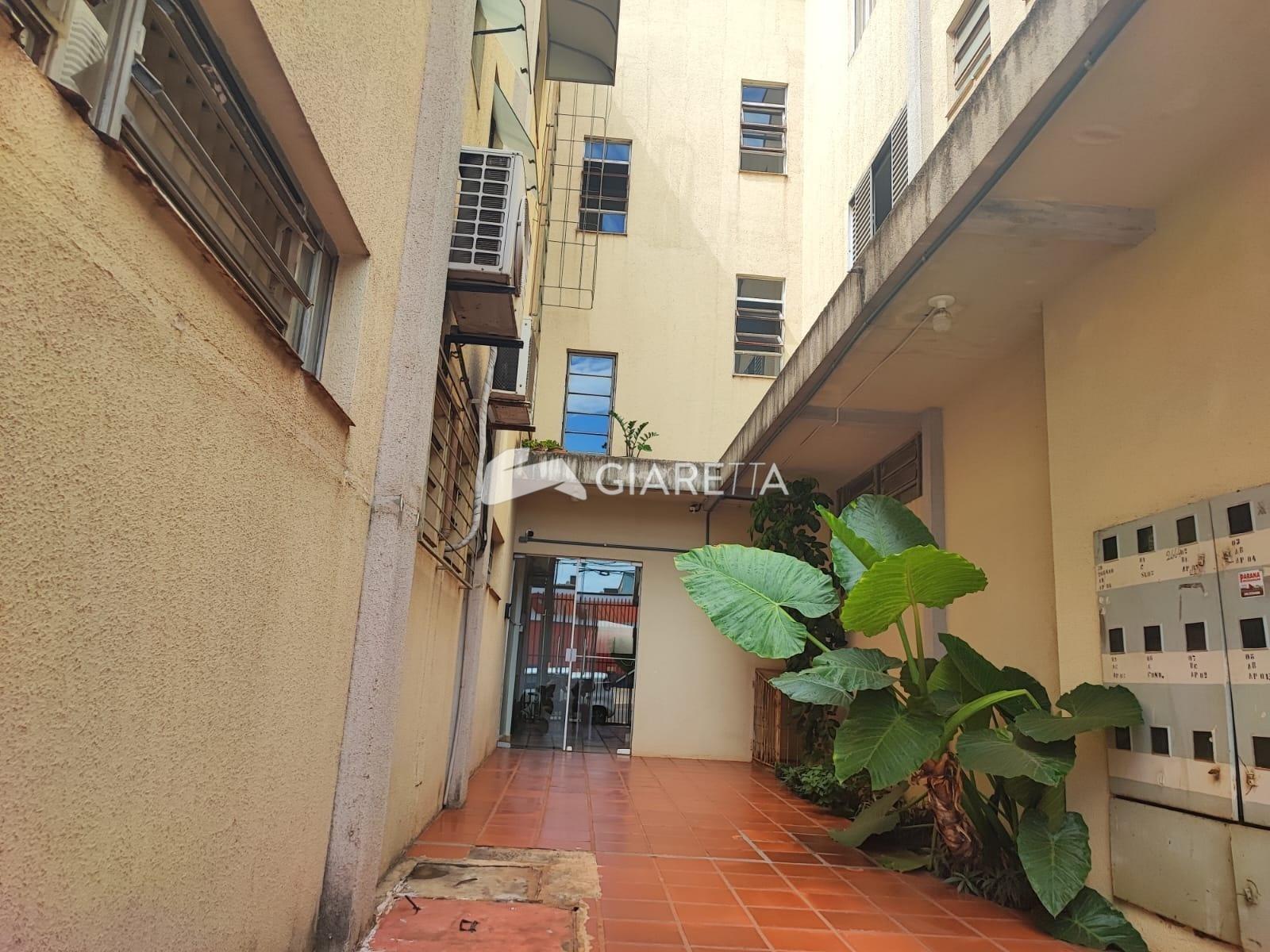 Apartamento para alugar com 2 quartos, 126m² - Foto 3