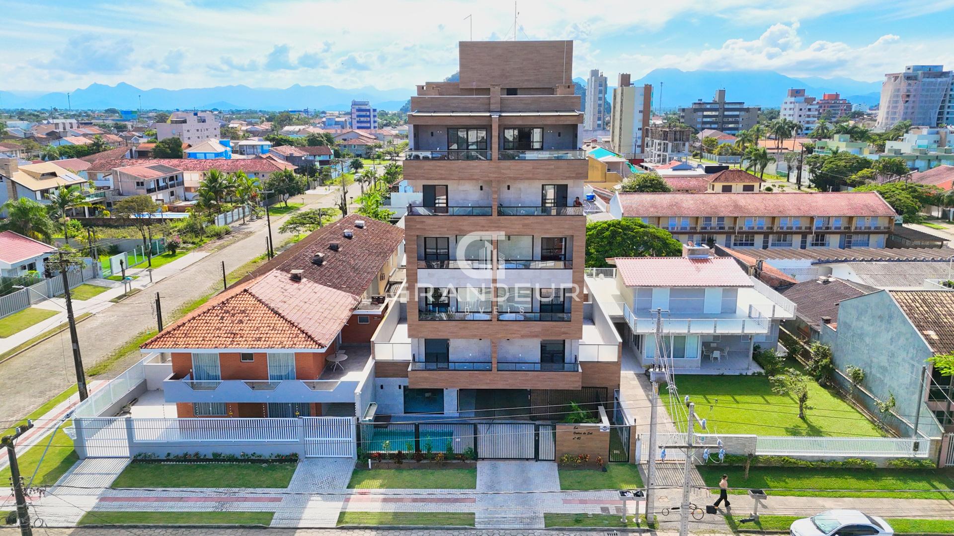 Apto Mobiliado com Vista e Hidromassagem localizado a apenas 4...