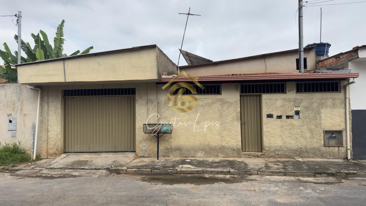 EXCELENTE CASA DE 4 QUARTOS NO BAIRRO FONTE GRANDE EM CONTAGEM