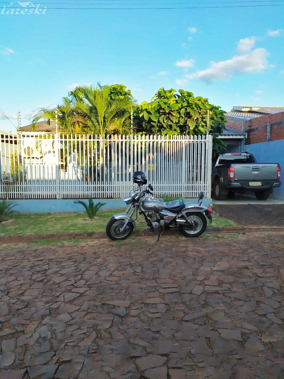 Casa com 2 dormitórios à venda no Jardim Ipê em Foz do Iguaçu/PR