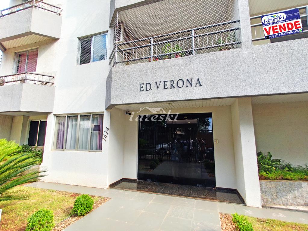 Apartamento 3 dormitórios à venda, Edifício Verona no centro d...