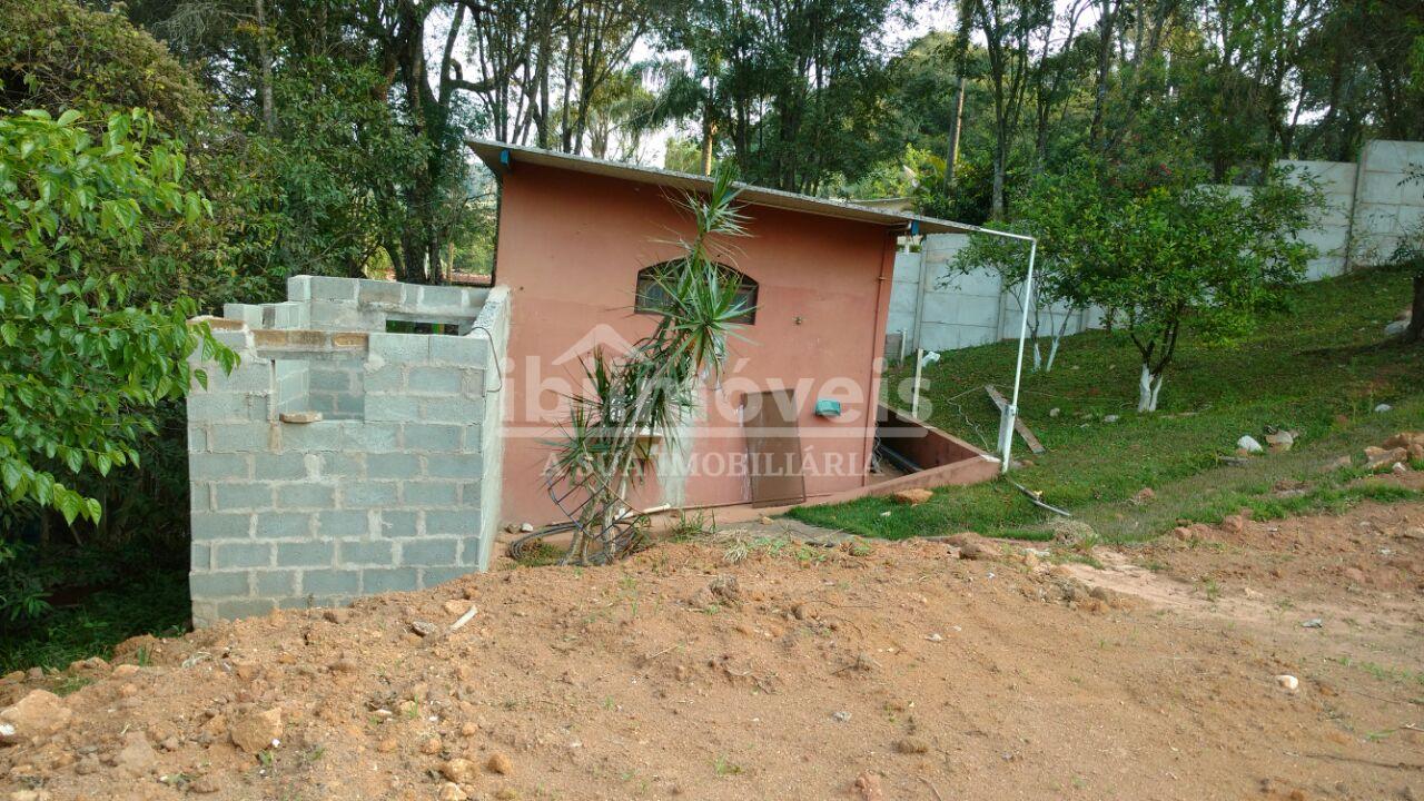 Lindo terreno à venda próximo ao centro da cidade de Ibiúna/SP.