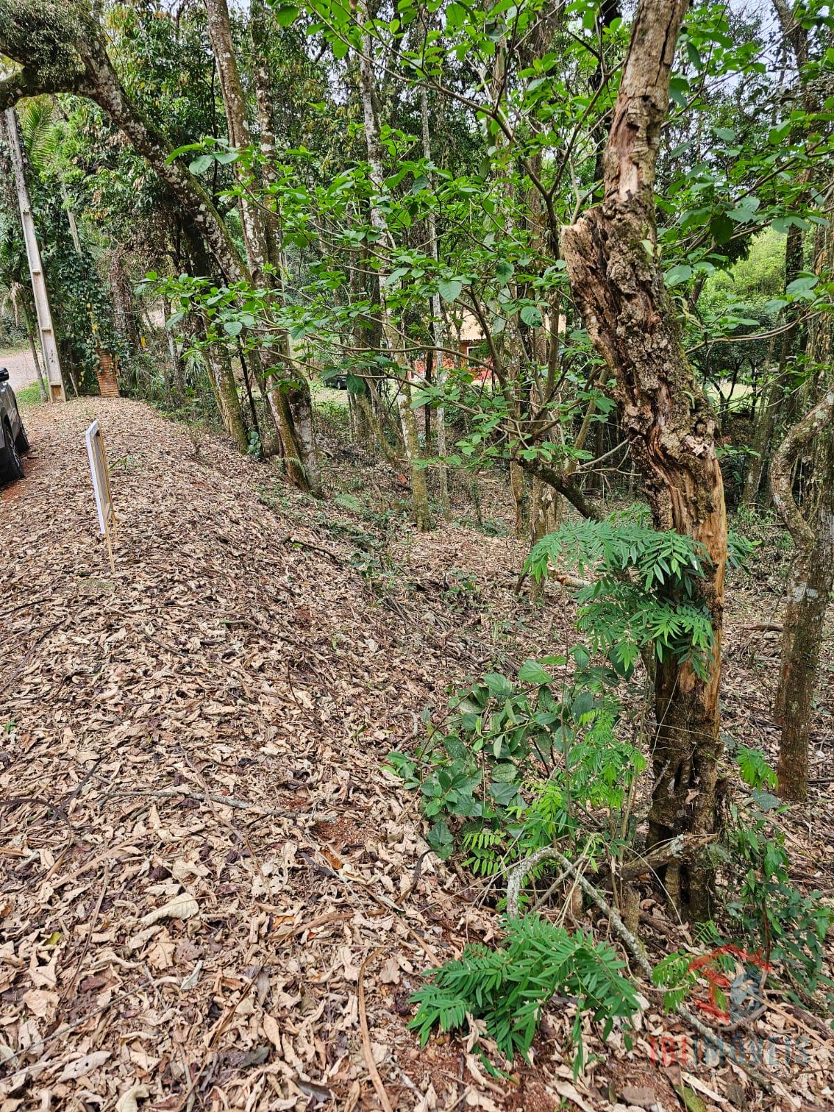 Ibiúna Oportunidade Terreno com 1.950m  em condomínio com clube