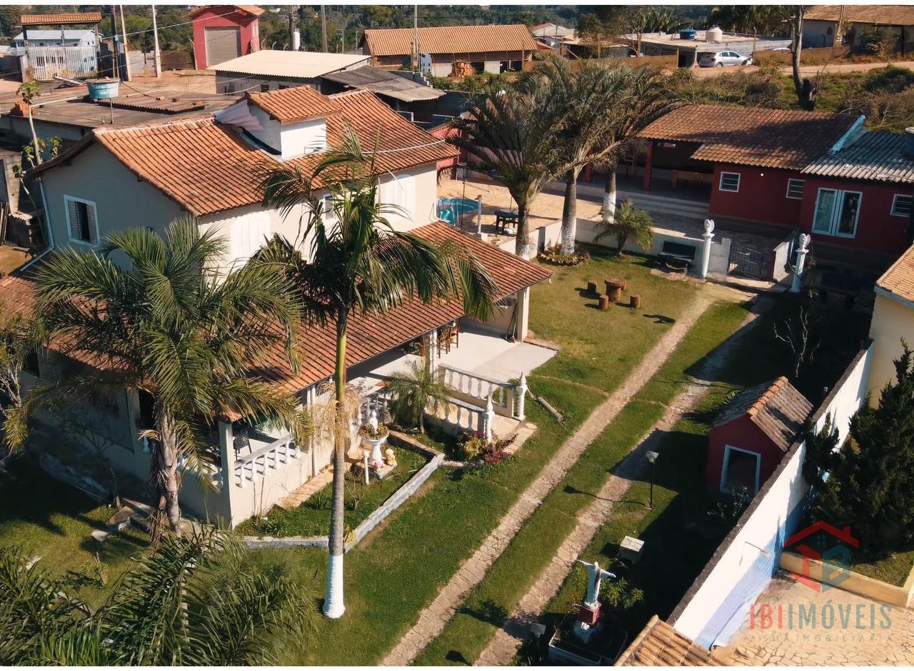 Linda chácara com 4 dormitórios à venda antes do centro, IBIUN...