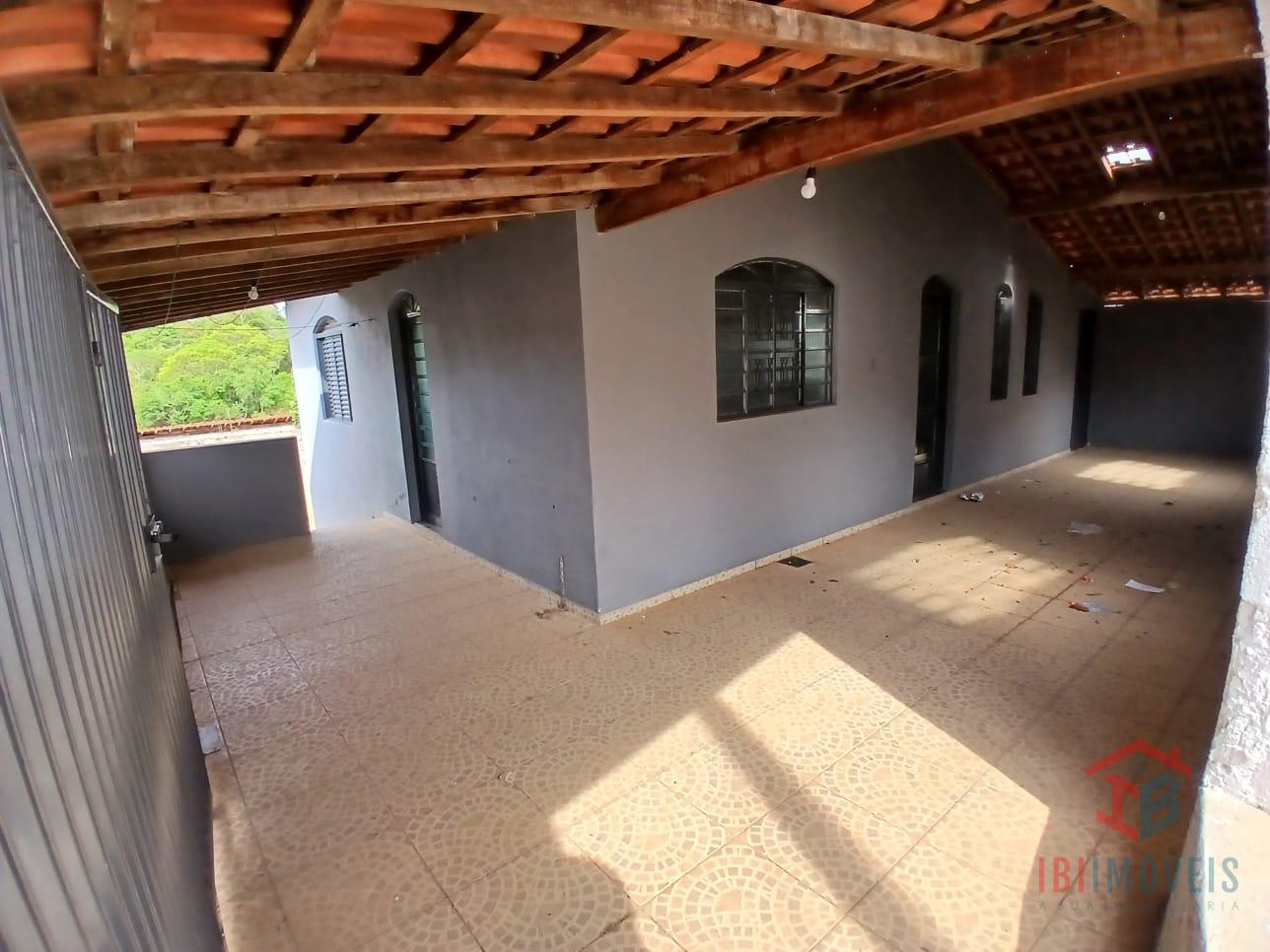 Ibiúna - Casa em bairro com excelente localização, e ótima inf...