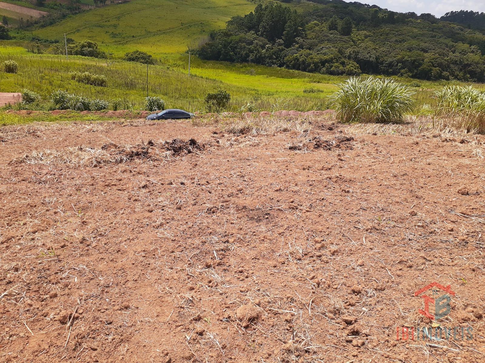 Terreno a venda em loteamento aberto na cidade de Ibiúna SP