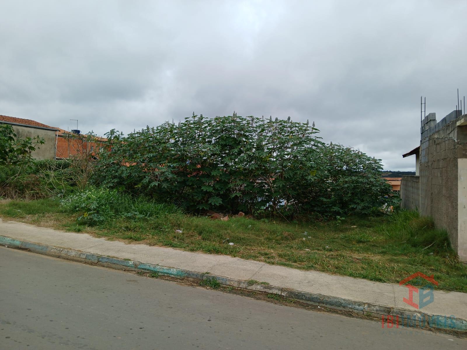 Terreno com excelente localização em bairro próximo ao centro 