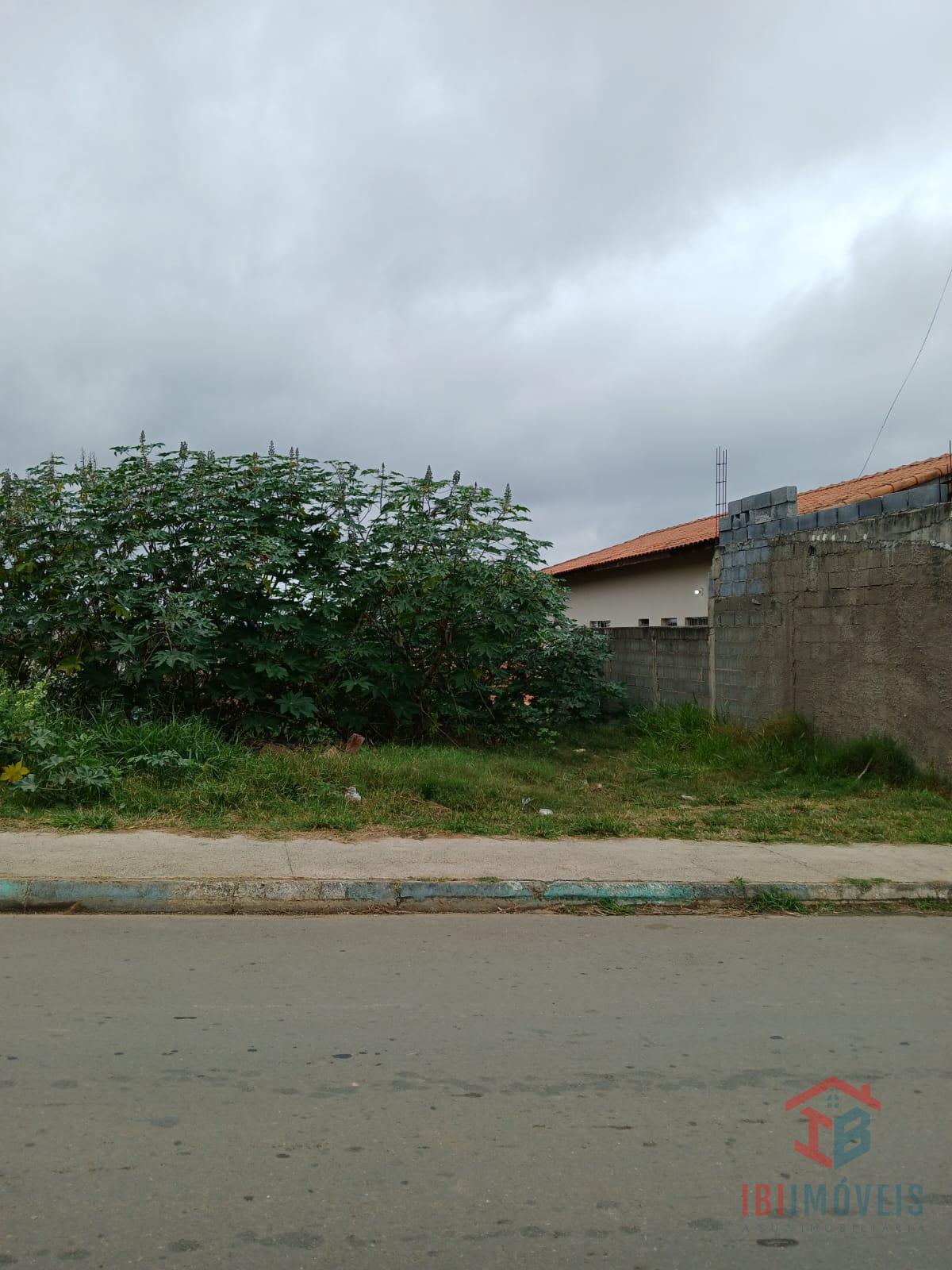 Terreno com excelente localização em bairro próximo ao centro 