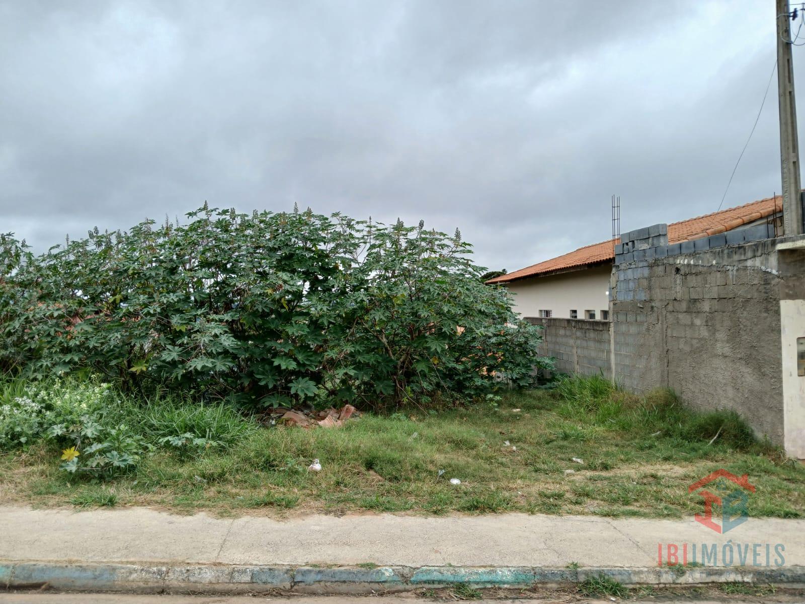 Terreno com excelente localização em bairro próximo ao centro 