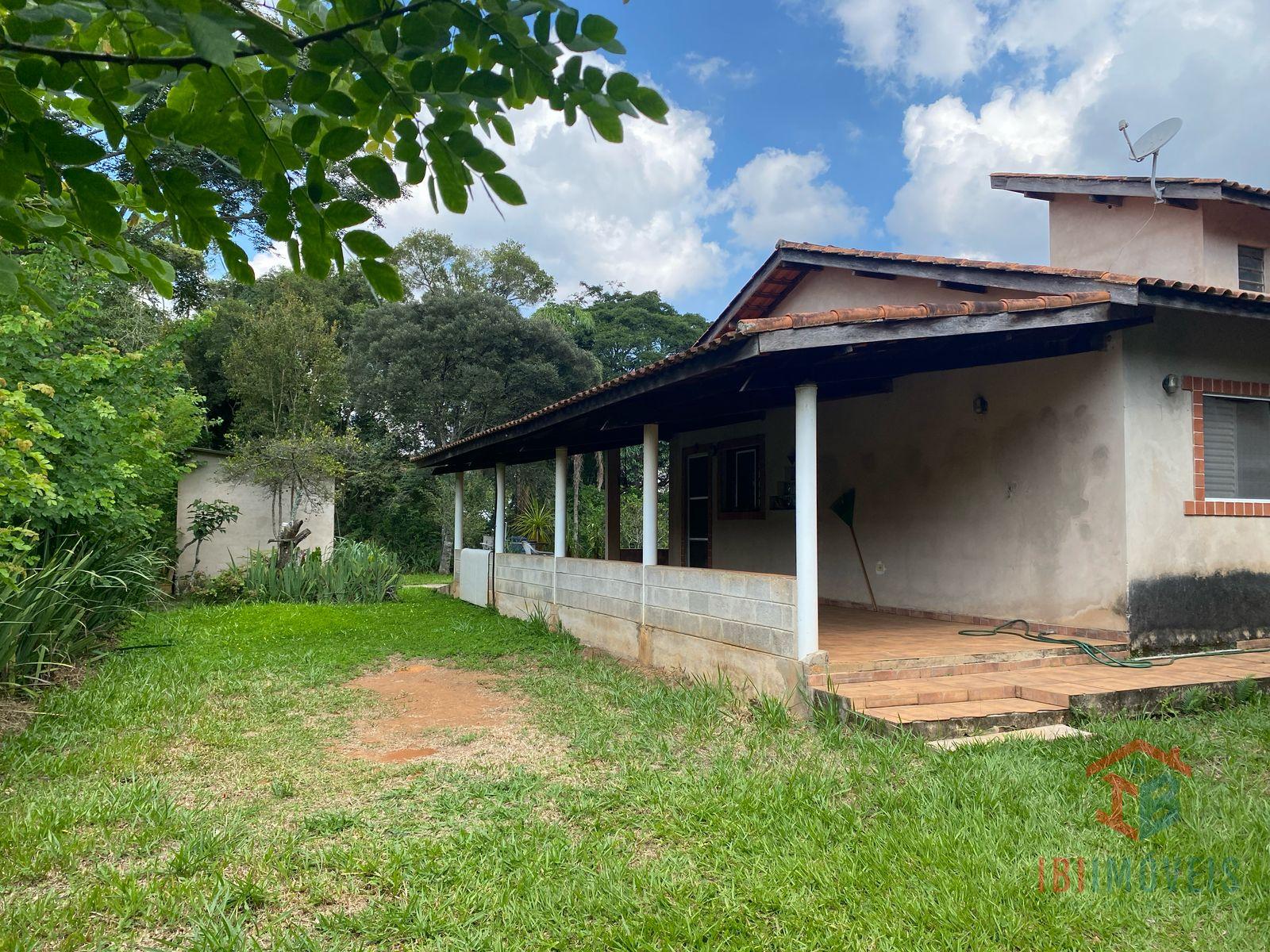 Linda chácara a venda em IBIUNA - SP