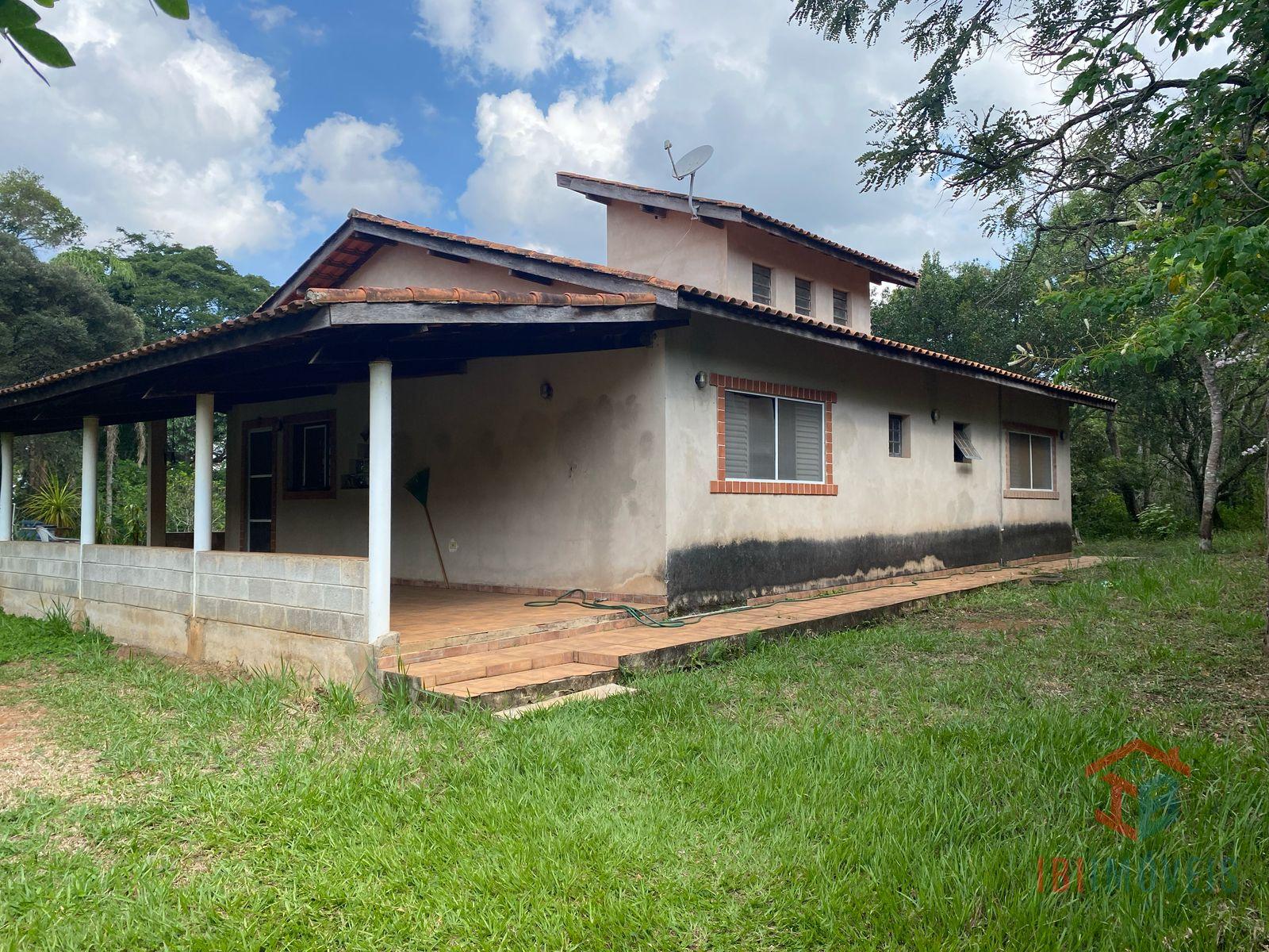 Linda chácara a venda em IBIUNA - SP