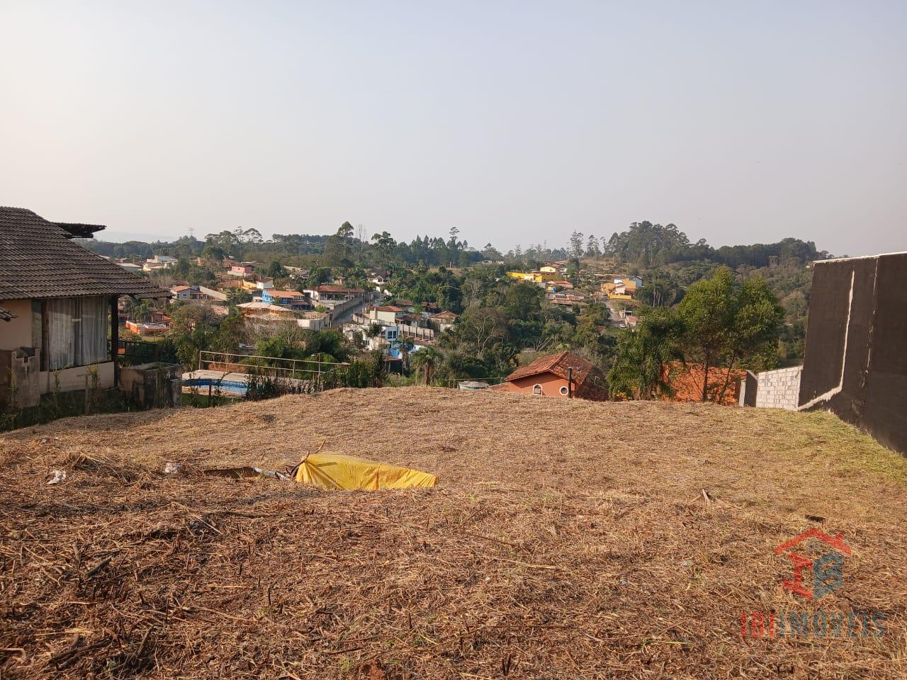Lote à venda em condomínio fechado com uma linda vista, IBIUNA...
