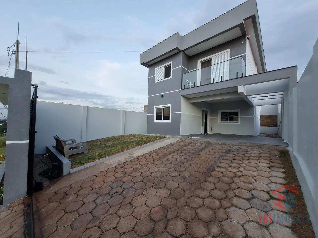 Lindo sobrado com 3 dormitórios à venda próximo ao centro,  IB...