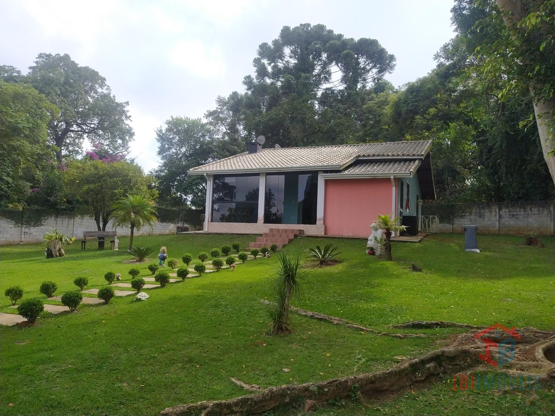 LINDA CHÁCARA A VENDA A APENAS 3KM DO CENTRO DE IBIUNA - SP