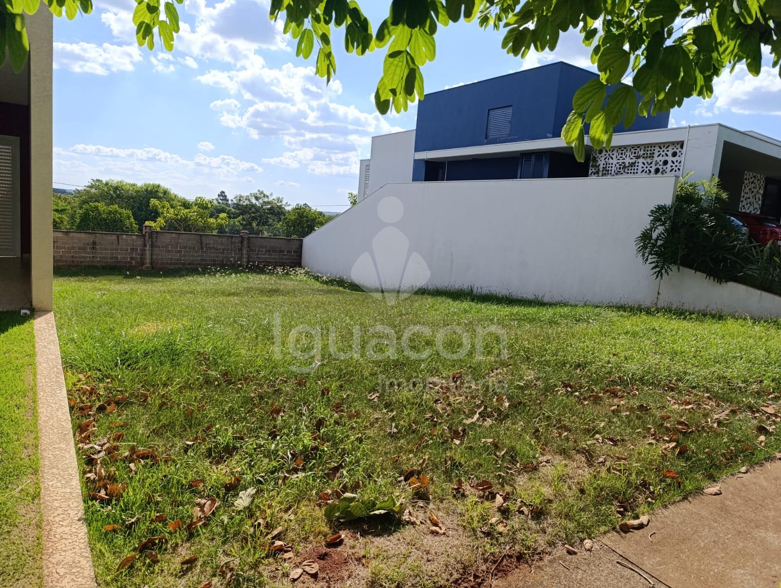 Terreno de 205,99m  no Condomínio Terras Alpha I no Jardim Ipê