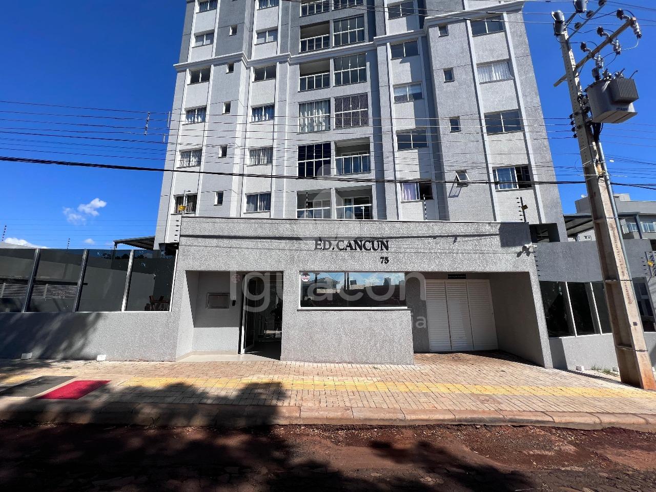 Apartamento com 02 Dormit?rios e Sacada com Churrasqueira no E...