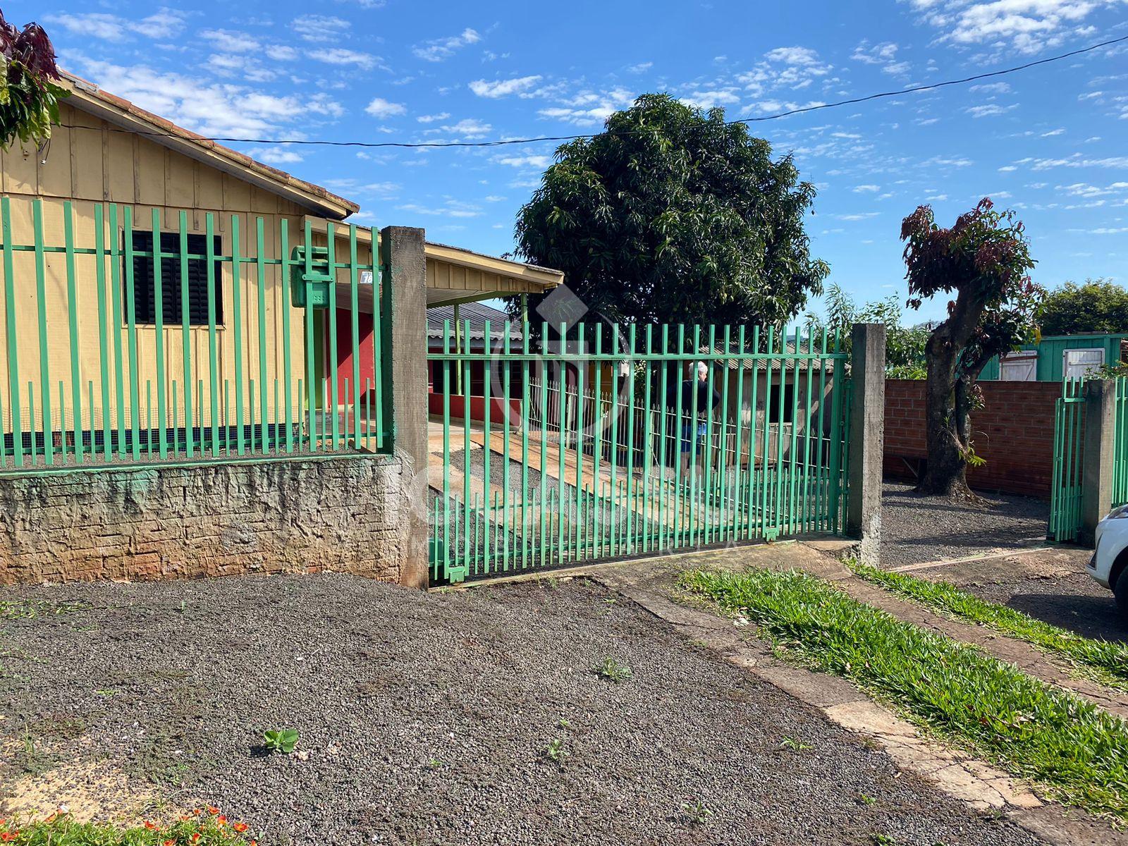 03 Casas no terreno no Bairro Floresta em São Miguel do Iguaçu