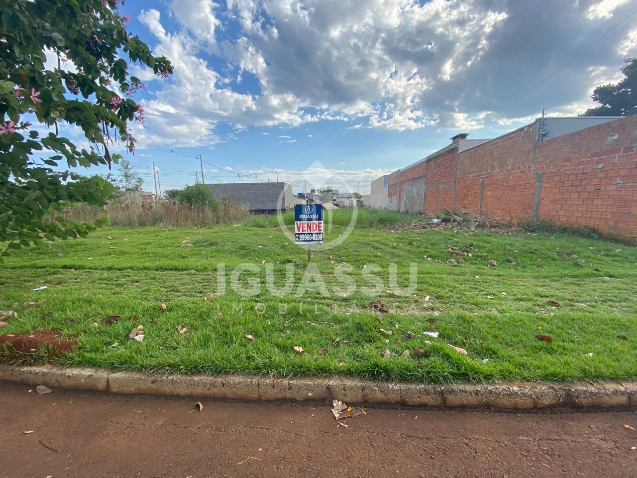 Terreno com 300m  no Jardim das Oliveiras ll próximo ao Colégi...